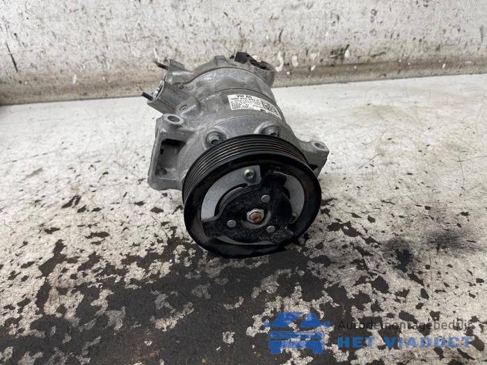 Gebruikte Aircopomp Volkswagen Passat Variant (3G5) 2.0 TDI 16V 190 Prijs € 40,00 Margeregeling aangeboden door Het Viaduct