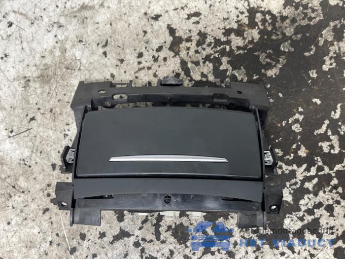 Gebruikte Diversen Audi A8 (D4) 4.2 TDI V8 32V Quattro Prijs € 40,00 Margeregeling aangeboden door Het Viaduct
