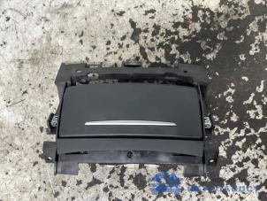 Gebruikte Diversen Audi A8 (D4) 4.2 TDI V8 32V Quattro Prijs € 40,00 Margeregeling aangeboden door Het Viaduct