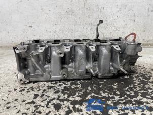 Gebruikte Cilinderkop Mercedes A Limousine (177.1) 1.5 A-180d Prijs € 550,00 Margeregeling aangeboden door Het Viaduct