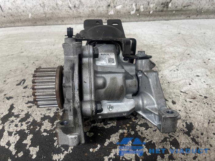 Gebruikte Dieselpomp Mercedes A Limousine (177.1) 1.5 A-180d Prijs € 250,00 Margeregeling aangeboden door Het Viaduct