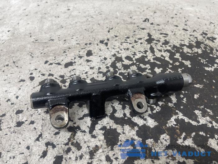 Gebruikte Verstuiver brug Mercedes A Limousine (177.1) 1.5 A-180d Prijs € 50,00 Margeregeling aangeboden door Het Viaduct