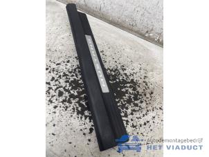 Gebruikte Voorinstap links Ford Usa Mustang V 3.7 V6 24V Duratec Ti-VCT Prijs € 100,00 Margeregeling aangeboden door Het Viaduct