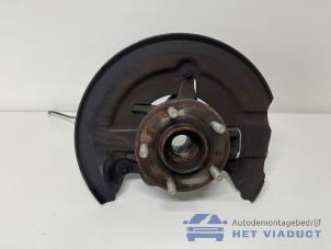 Gebruikte Fusee houder links-voor Ford Focus 3 1.0 Ti-VCT EcoBoost 12V 125 Prijs € 60,00 Margeregeling aangeboden door Het Viaduct