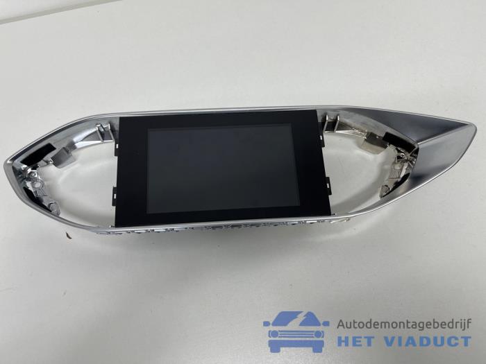 Gebruikte Display Interieur Peugeot 308 SW (L4/L9/LC/LJ/LR) 1.2 12V e-THP PureTech 110 Prijs € 250,00 Margeregeling aangeboden door Het Viaduct