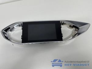 Gebruikte Display Interieur Peugeot 308 SW (L4/L9/LC/LJ/LR) 1.2 12V e-THP PureTech 110 Prijs € 250,00 Margeregeling aangeboden door Het Viaduct