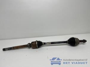 Gebruikte Homokineetas rechts-voor Peugeot 308 SW (L4/L9/LC/LJ/LR) 1.2 12V e-THP PureTech 110 Prijs € 70,00 Margeregeling aangeboden door Het Viaduct