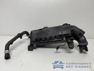 Gebruikte Luchtfilterhuis Peugeot 308 SW (L4/L9/LC/LJ/LR) 1.2 12V e-THP PureTech 110 Prijs € 50,00 Margeregeling aangeboden door Het Viaduct