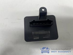 Gebruikte Kachel Weerstand Peugeot 308 SW (L4/L9/LC/LJ/LR) 1.2 12V e-THP PureTech 110 Prijs € 60,00 Margeregeling aangeboden door Het Viaduct