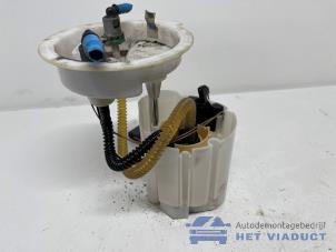 Gebruikte Tank element Pomp BMW 2 serie Active Tourer (F45) 216d 1.5 TwinPower Turbo 12V Prijs € 70,00 Margeregeling aangeboden door Het Viaduct
