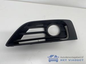 Gebruikte Afdekplaat mistlamp rechts BMW 2 serie Active Tourer (F45) 216d 1.5 TwinPower Turbo 12V Prijs € 20,00 Margeregeling aangeboden door Het Viaduct