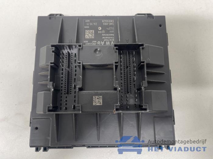 Computer Body Control van een Volkswagen Transporter T5 2.0 TDI DRF 2012