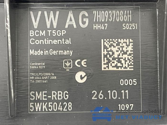 Computer Body Control van een Volkswagen Transporter T5 2.0 TDI DRF 2012