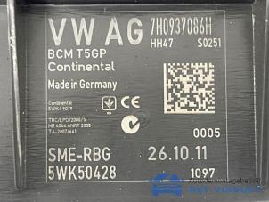 Module Bodycontrol van een Volkswagen Transporter T5 2.0 TDI DRF 2012