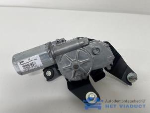 Gebruikte Ruitenwissermotor achter Hyundai iX20 (JC) 1.6 CRDi 16V VGT Prijs € 20,00 Margeregeling aangeboden door Het Viaduct