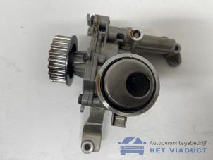 Gebruikte Oliepomp Ford Focus 4 Wagon 1.0 EcoBoost 12V Hybrid 155 Prijs € 50,00 Margeregeling aangeboden door Het Viaduct