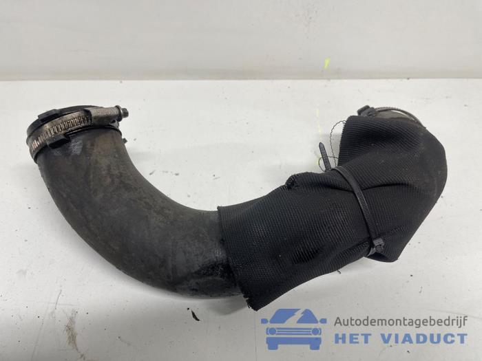 Gebruikte Intercooler Slang Audi A6 Avant (C7) 3.0 TDI V6 24V Quattro Prijs € 60,00 Margeregeling aangeboden door Het Viaduct