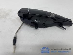 Gebruikte Portiergreep 4Deurs rechts-voor BMW X5M (E70) 4.4i V8 Turbo 32V Prijs € 30,00 Margeregeling aangeboden door Het Viaduct