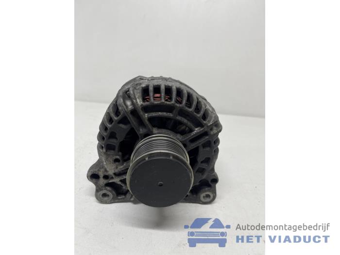 Gebruikte Dynamo Volkswagen Caddy III (2KA,2KH,2CA,2CH) 1.9 TDI Prijs € 40,00 Margeregeling aangeboden door Het Viaduct