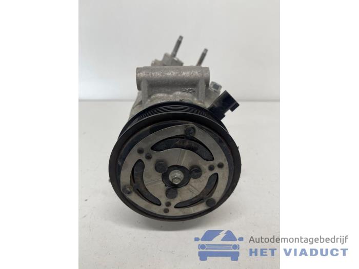 Gebruikte Aircopomp Ford Fiesta 7 1.0 EcoBoost 12V Prijs € 100,00 Margeregeling aangeboden door Het Viaduct