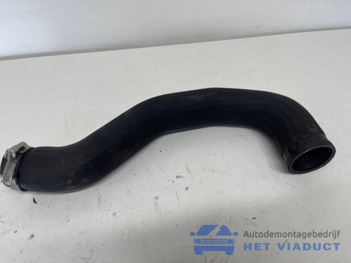 Gebruikte Intercooler Slang Ford Fiesta 7 1.0 EcoBoost 12V Prijs € 20,00 Margeregeling aangeboden door Het Viaduct