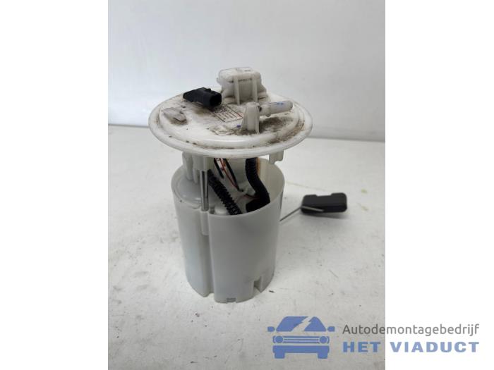 Gebruikte Benzinepomp Renault Megane IV (RFBB) 1.2 Energy TCE 100 Prijs € 70,00 Margeregeling aangeboden door Het Viaduct