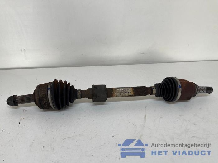 Gebruikte Steekas links-voor Renault Megane IV (RFBB) 1.2 Energy TCE 100 Prijs € 70,00 Margeregeling aangeboden door Het Viaduct