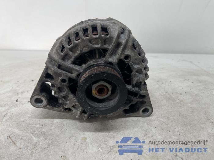 Gebruikte Dynamo Opel Corsa D 1.2 ecoFLEX Prijs € 30,00 Margeregeling aangeboden door Het Viaduct