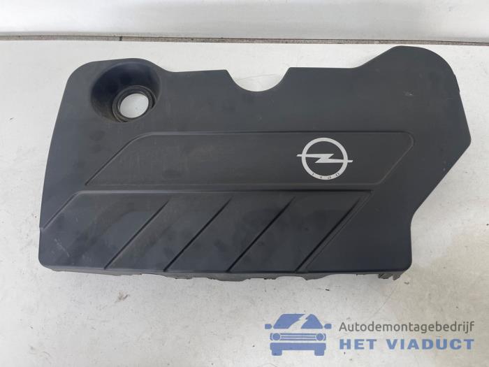 Gebruikte Afdekplaat motor Opel Insignia Sports Tourer 2.0 CDTI 16V 4x4 Prijs € 35,00 Margeregeling aangeboden door Het Viaduct