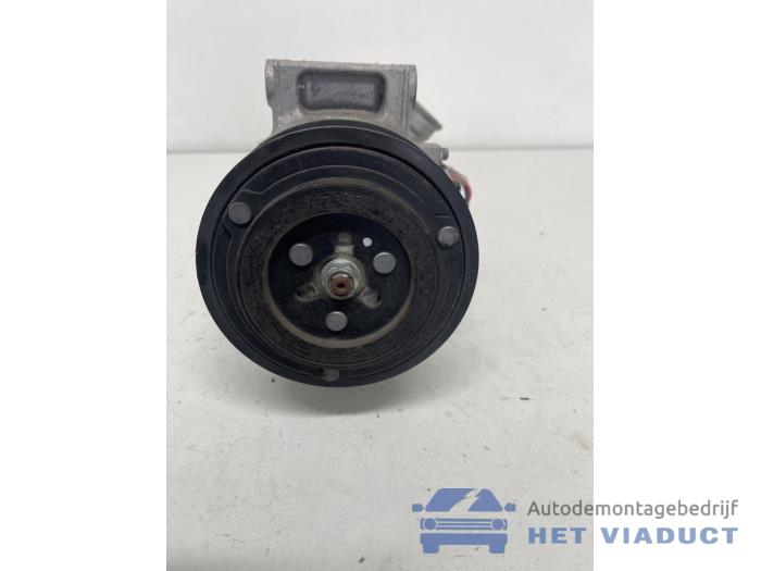 Gebruikte Pomp Airco Opel Insignia Sports Tourer 2.0 CDTI 16V 4x4 Prijs € 75,00 Margeregeling aangeboden door Het Viaduct