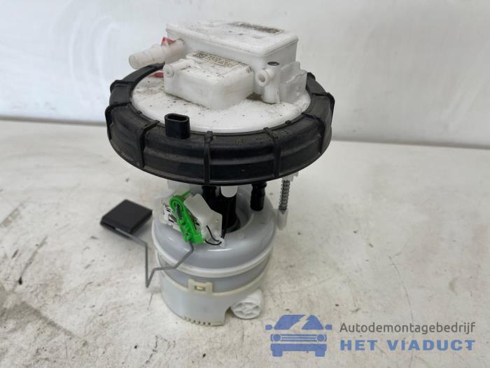 Gebruikte Benzinepomp Peugeot 208 II (UB/UH/UP) 1.2 Vti 12V PureTech 130 Prijs € 60,00 Margeregeling aangeboden door Het Viaduct