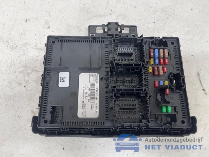 Gebruikte Bodycontrol Module Ford Focus 4 Wagon 1.5 EcoBoost 12V 150 Prijs € 90,00 Margeregeling aangeboden door Het Viaduct