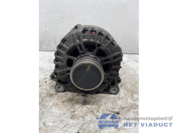 Gebruikte Dynamo Seat Leon (KLB) 2.0 TDI 16V Prijs € 150,00 Margeregeling aangeboden door Het Viaduct