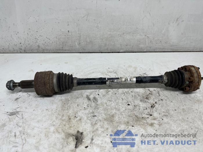 Gebruikte Aandrijfas links-achter Volkswagen Transporter T6 2.0 TDI 150 4Motion Prijs € 60,00 Margeregeling aangeboden door Het Viaduct