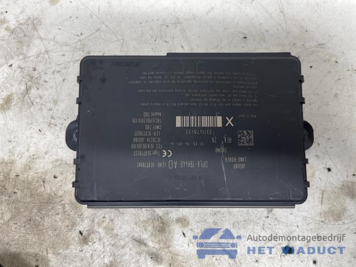 Gebruikte Module keyless vehicle Landrover Range Rover Evoque (LVJ/LVS) 2.2 eD4 16V 5-drs. Prijs € 50,00 Margeregeling aangeboden door Het Viaduct