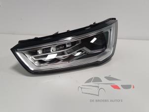 Gebruikte Koplamp links Audi A1 Sportback (8XA/8XF) 1.8 TFSI 16V Prijs € 500,00 Margeregeling aangeboden door De Broers Auto's