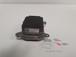 Gebruikte Verlichtings Module Tesla Model 3 Long Range AWD 75 kWh Prijs € 50,00 Margeregeling aangeboden door De Broers Auto's