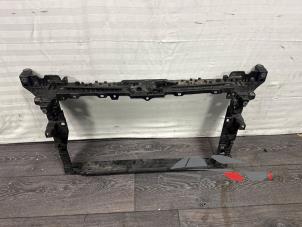 Gebruikte Voorfront Volkswagen Polo VI (AW1) 1.0 TSI 12V BlueMotion Prijs € 200,00 Margeregeling aangeboden door De Broers Auto's