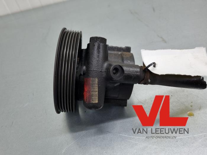 Gebruikte Servopomp Renault Megane (BA) 1.6 16V Prijs € 42,50 Margeregeling aangeboden door Van Leeuwen Auto Onderdelen