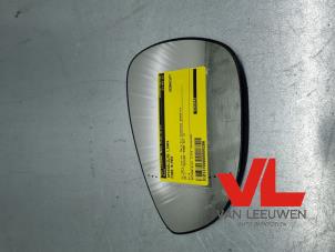 Gebruikte Spiegelglas links Ford B-Max (JK8) Prijs € 22,00 Margeregeling aangeboden door Van Leeuwen Auto Onderdelen