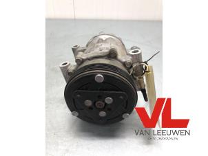 Gebruikte Pomp Airco Dacia Sandero I (BS) 1.2 16V Prijs € 42,50 Margeregeling aangeboden door Van Leeuwen Auto Onderdelen