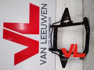 Gebruikte Subframe Dacia Sandero I (BS) 1.2 16V Prijs € 47,50 Margeregeling aangeboden door Van Leeuwen Auto Onderdelen