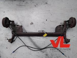 Gebruikte Achteras voorwielaandrijving Dacia Sandero I (BS) 1.2 16V Prijs € 96,50 Margeregeling aangeboden door Van Leeuwen Auto Onderdelen