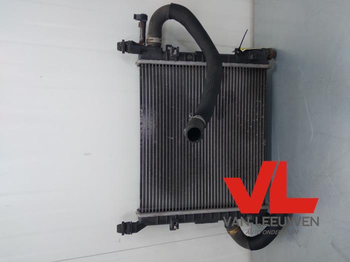 Gebruikte Radiateur Ford Ka I 1.3i Prijs € 27,00 Margeregeling aangeboden door Van Leeuwen Auto Onderdelen