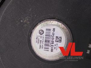 Gebruikte Luidspreker BMW 3 serie Gran Turismo (F34) 320d xDrive 2.0 16V Prijs € 15,50 Margeregeling aangeboden door Van Leeuwen Auto Onderdelen