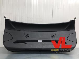 Gebruikte Bekleding Achterklep BMW 3 serie Gran Turismo (F34) 320d xDrive 2.0 16V Prijs € 42,50 Margeregeling aangeboden door Van Leeuwen Auto Onderdelen