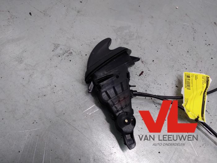 Gebruikte Diversen Fiat Stilo (192A/B) 1.6 16V 3-Drs. Prijs € 13,50 Margeregeling aangeboden door Van Leeuwen Auto Onderdelen