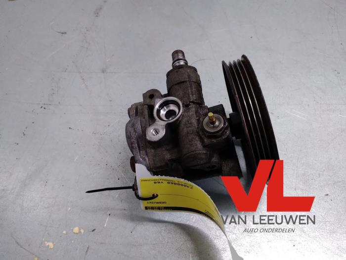 Gebruikte Servopomp Suzuki Swift (SF310/413) 1.0i Prijs € 13,50 Margeregeling aangeboden door Van Leeuwen Auto Onderdelen