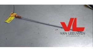 Gebruikte Olie Peilstok Volkswagen Caddy III (2KA,2KH,2CA,2CH) 2.0 SDI Prijs € 6,50 Margeregeling aangeboden door Van Leeuwen Auto Onderdelen