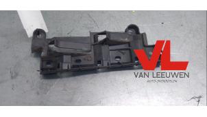 Gebruikte Bumperdeel links-achter Volkswagen Caddy III (2KA,2KH,2CA,2CH) 2.0 SDI Prijs € 8,50 Margeregeling aangeboden door Van Leeuwen Auto Onderdelen